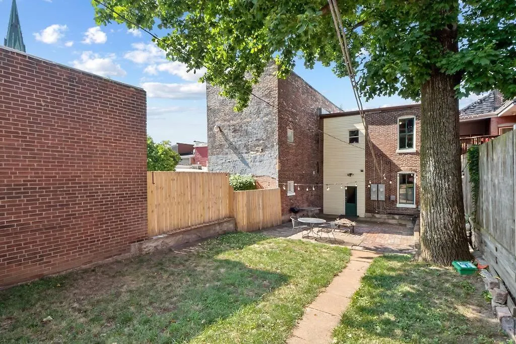 La Casa En Soulard ~ 5-Star Location ~ No Chores! Saint-Louis 0*,  États-Unis